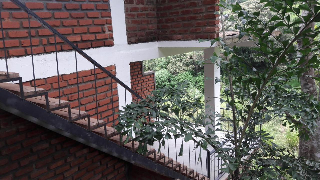 Ayubo Ella - Bed & Breakfast Ngoại thất bức ảnh