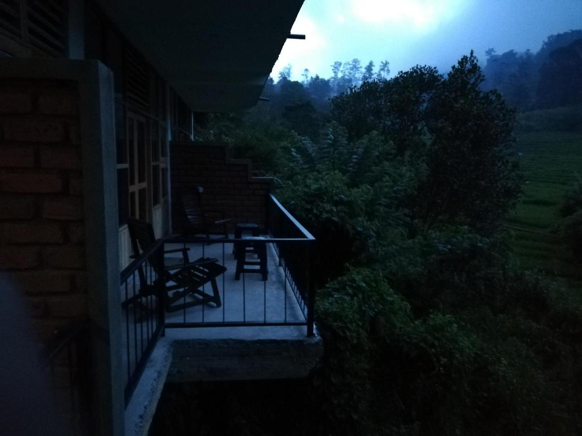 Ayubo Ella - Bed & Breakfast Ngoại thất bức ảnh