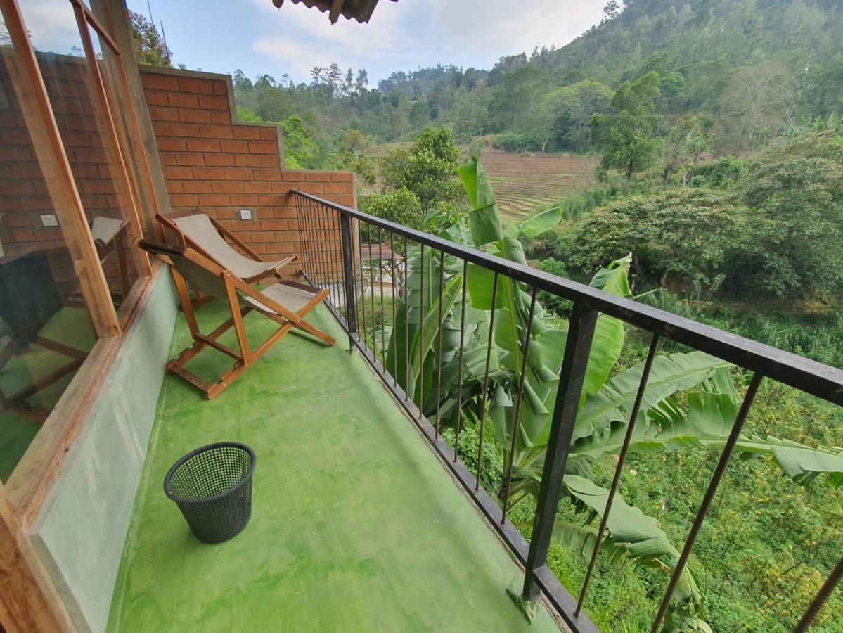 Ayubo Ella - Bed & Breakfast Ngoại thất bức ảnh